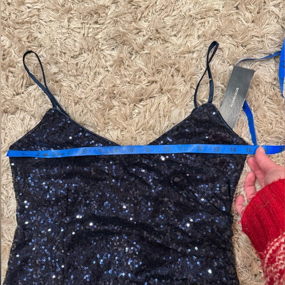 COPY - Lulu’s cocktail dress - Picture 6 of 7